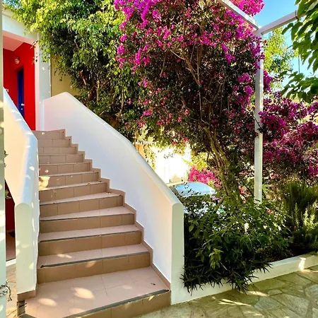 Fiskardo Beach Apartments *